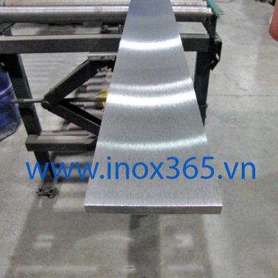 Thanh la inox 202